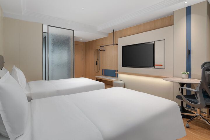 Room 13 of 57