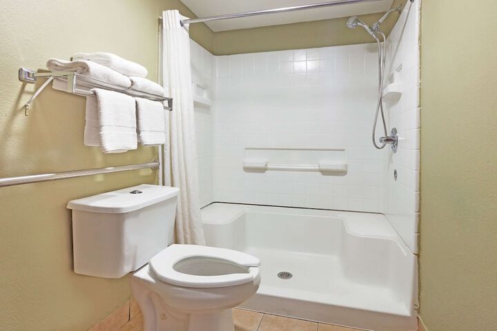 Room 12 of 15