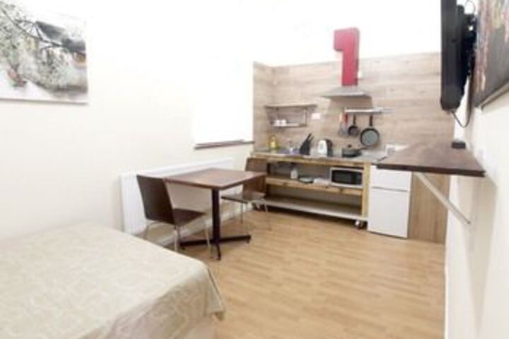Room 50 of 96