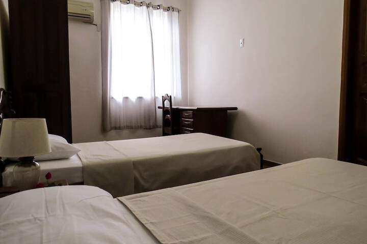 Room 52 of 143