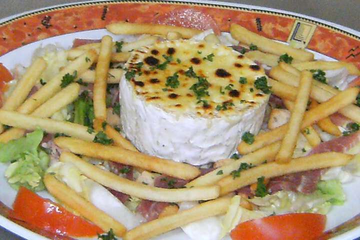 Dining 40 of 53