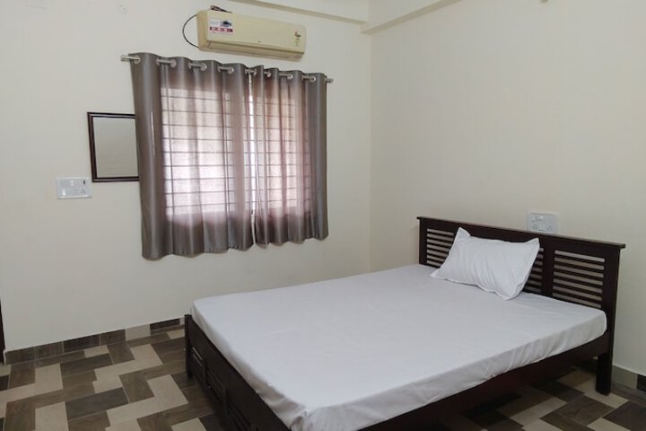 Room 4 of 22