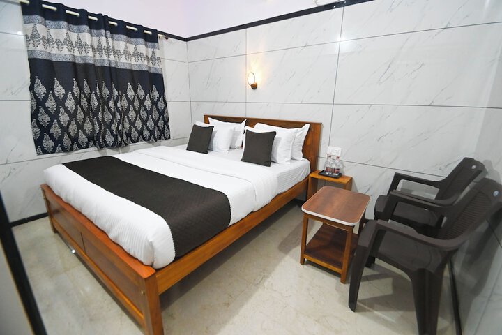 Room 9 of 51