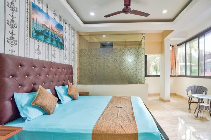 Room 7 of 28