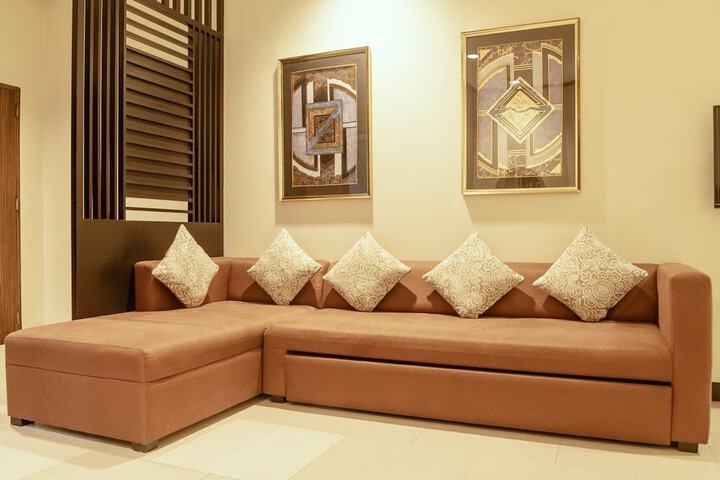 Room 28 of 49