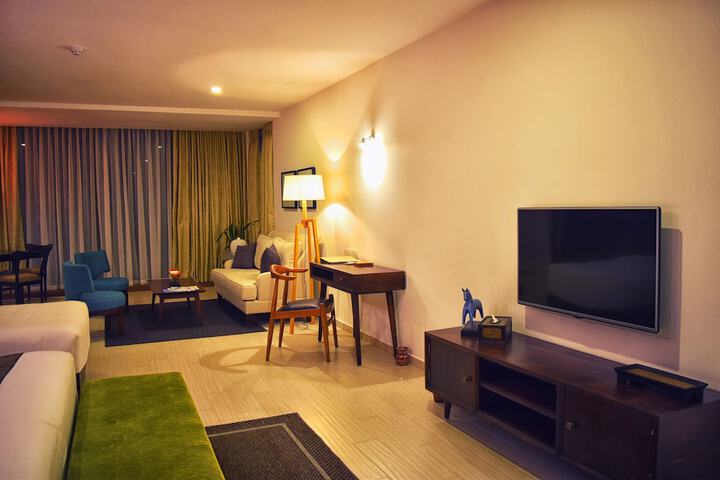 Room 12 of 109
