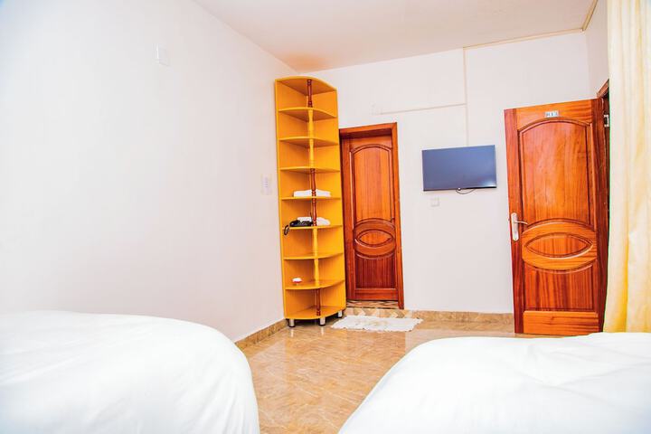 Room 8 of 29