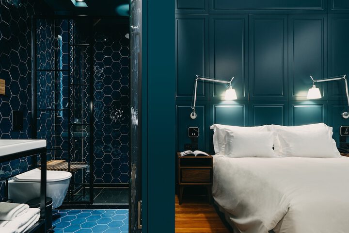 Room 51 of 110