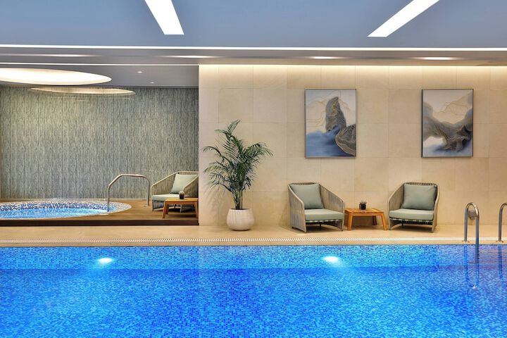 Pool 43 of 78