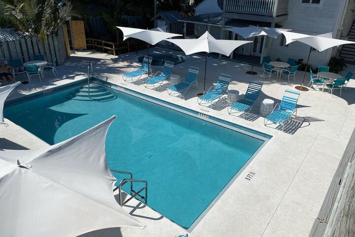 Pool 35 of 44