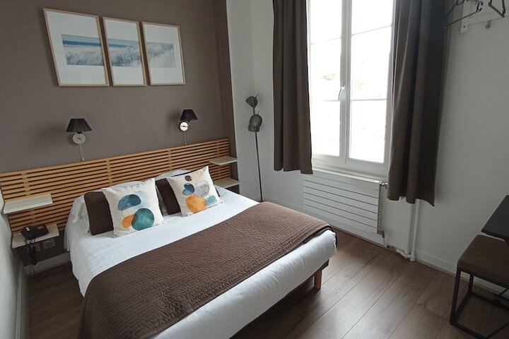 Room 8 of 58