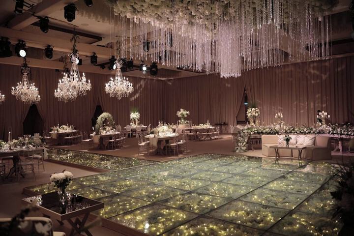 Ballroom/Hall 100 of 127