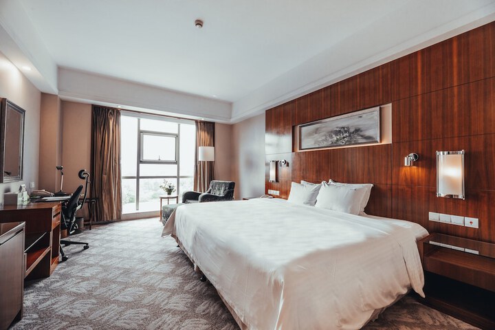 Room 10 of 139