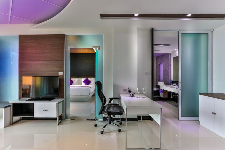 Room 26 of 70