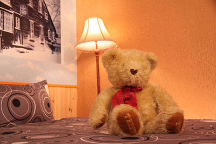 Room 13 of 16