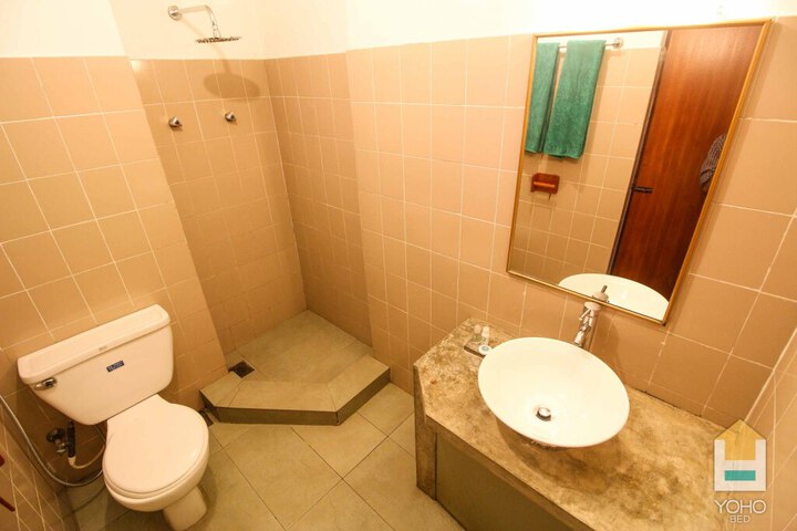 Photo 12