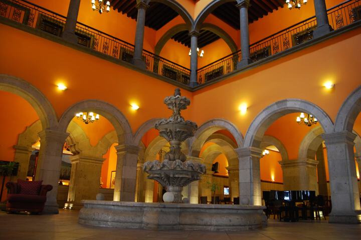 Guest Lobby