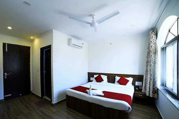 Room 8 of 39