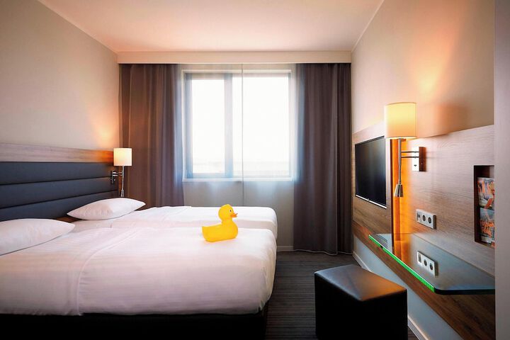 Room 14 of 46