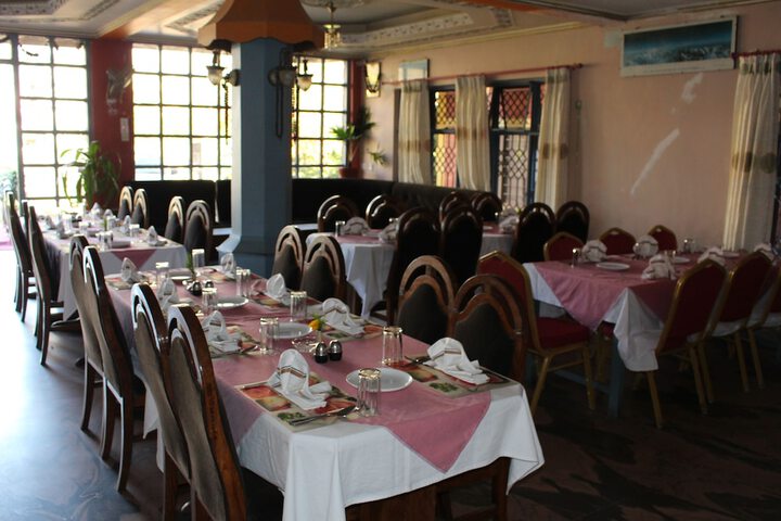 Dining 42 of 61