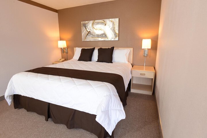 Room 13 of 31