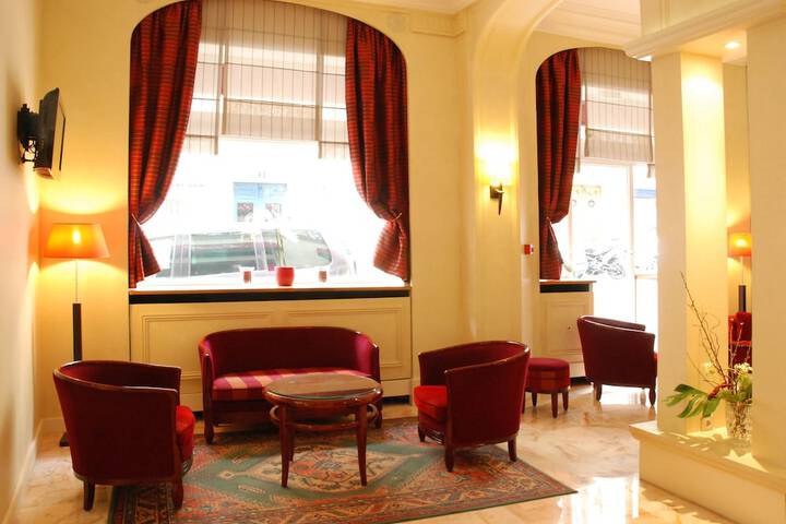 Hotel Lobby