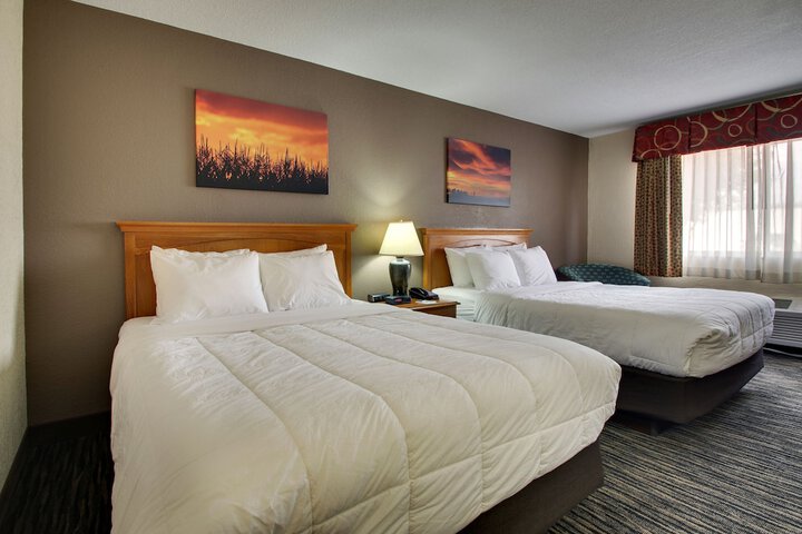 Quadruple Queen Size Bed (6 of 11)