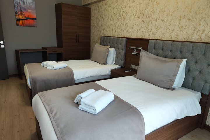 Room 6 of 46