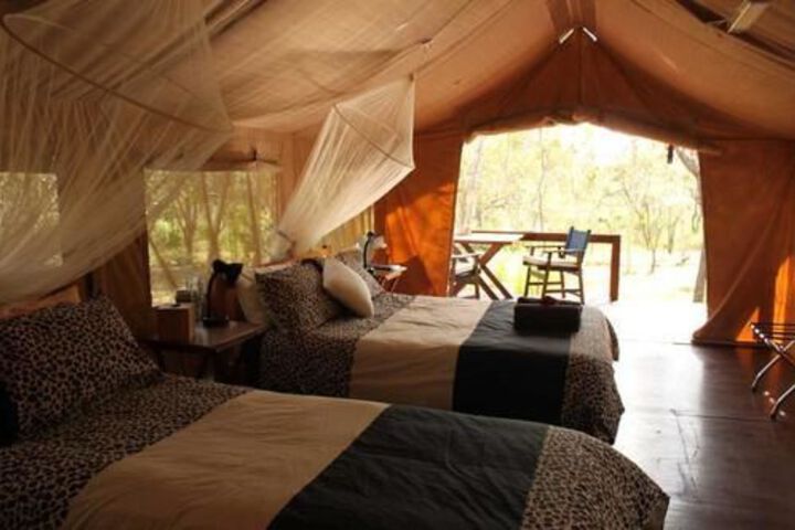 Room 4 of 11