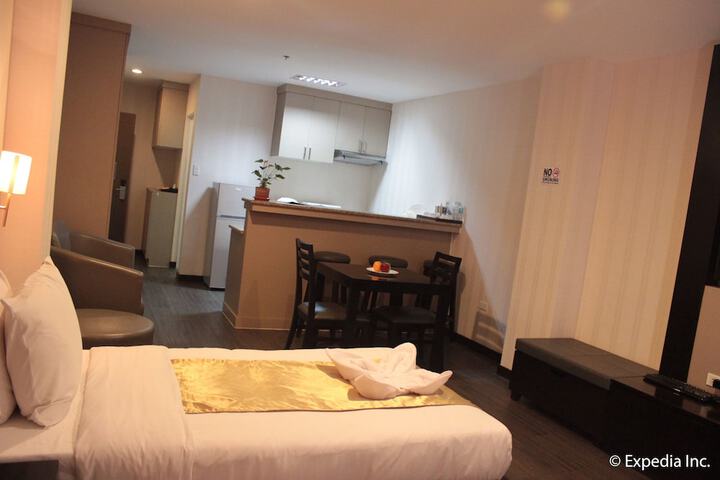 Room 10 of 62