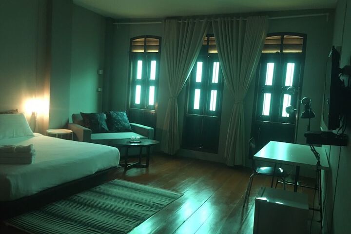 Room 11 of 39