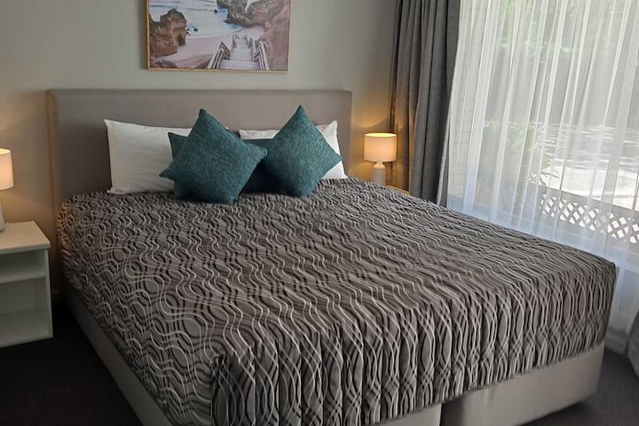 Room 6 of 31