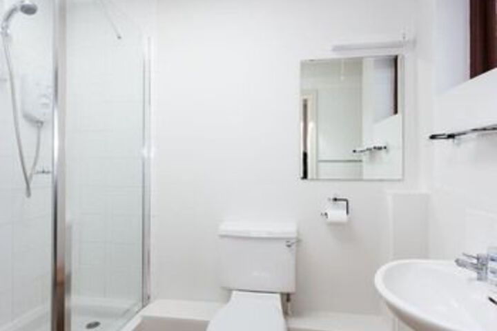 Room 2 of 49
