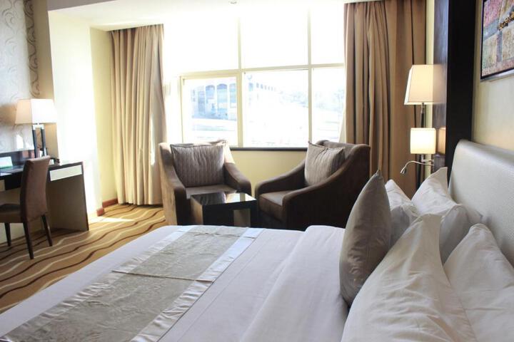 Photo of Park Hotel Baljurashi