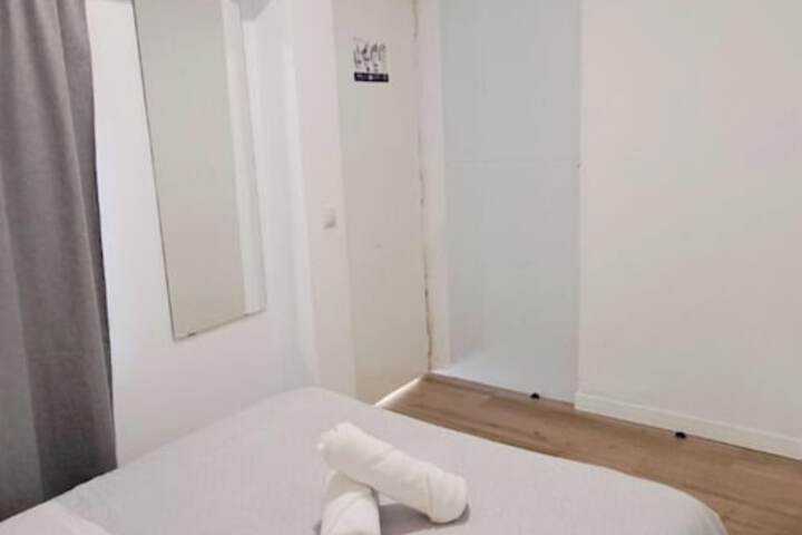 Image of AYZ Joaquín Pol - Auto check-in property