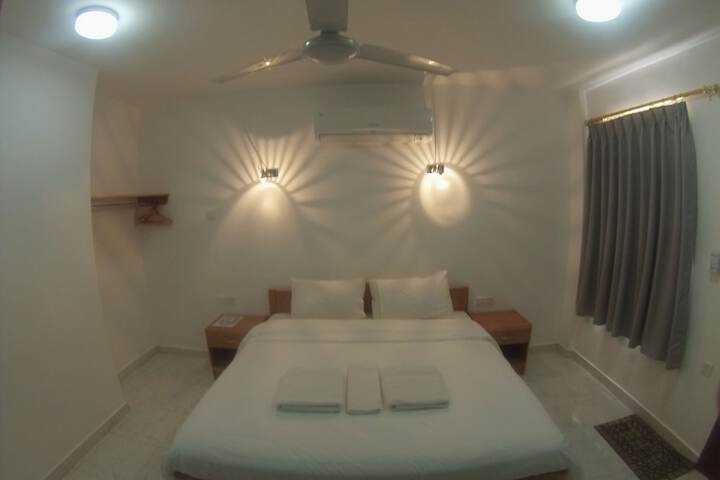 Room 17 of 42