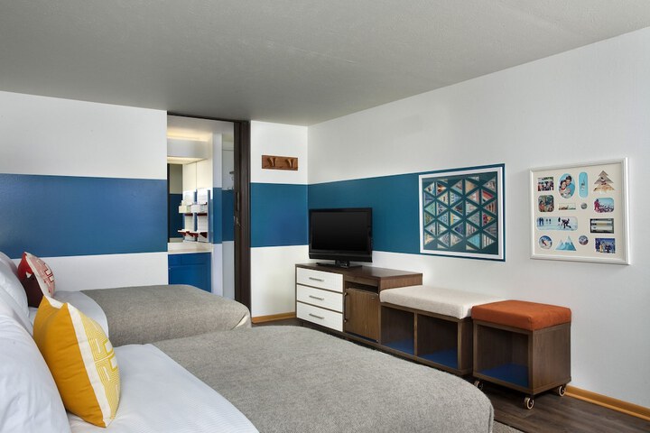 Room 7 of 30