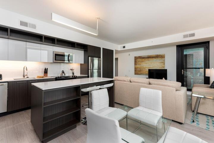 Room 54 of 208