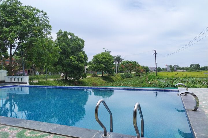 Pool 27 of 40