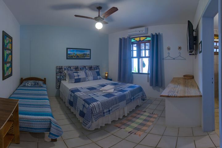 Room 2 of 27