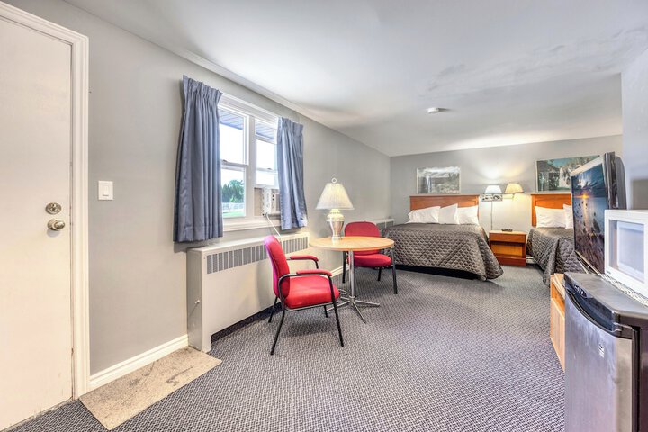 Room 9 of 72