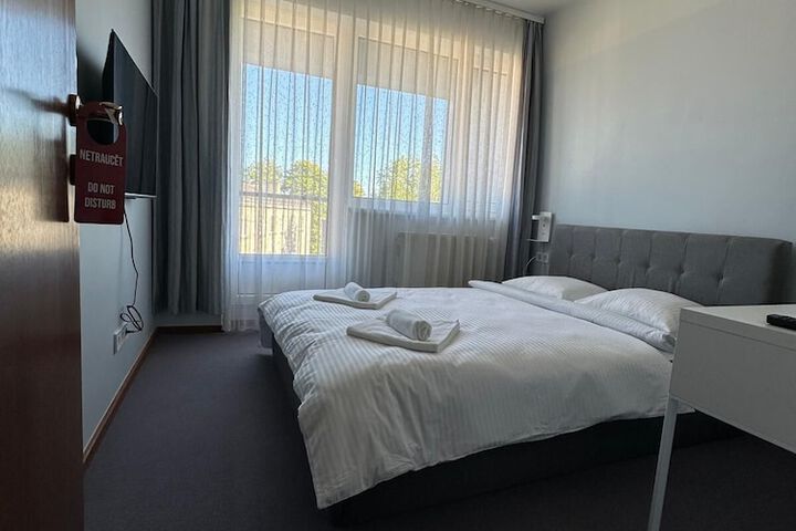 Room 56 of 84