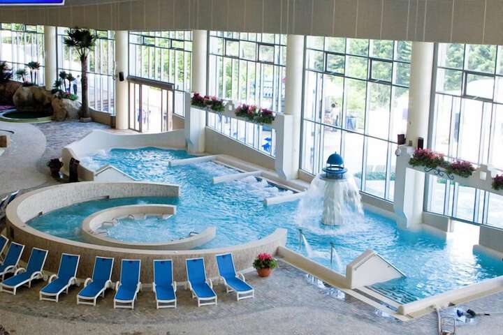 Pool 95 of 120