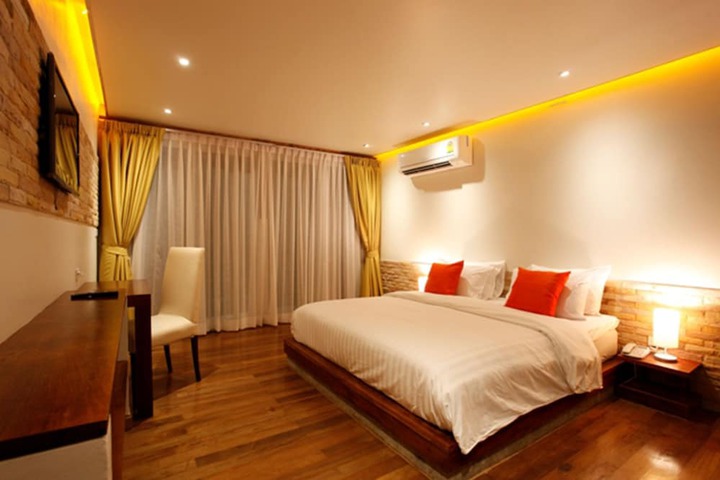 Room 7 of 55
