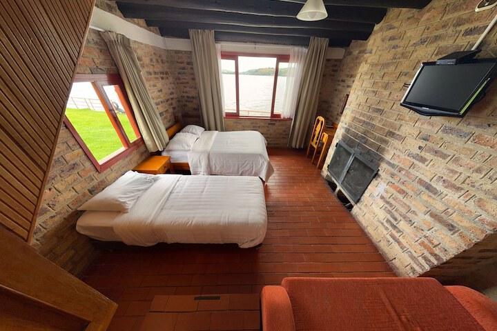 Room 7 of 42