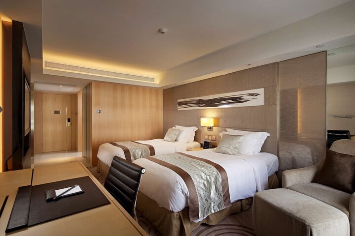 Room 16 of 61