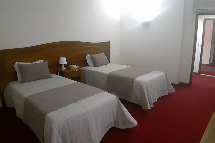 Room 16 of 34