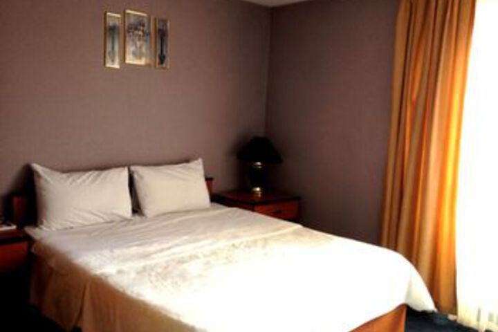 Room 20 of 49