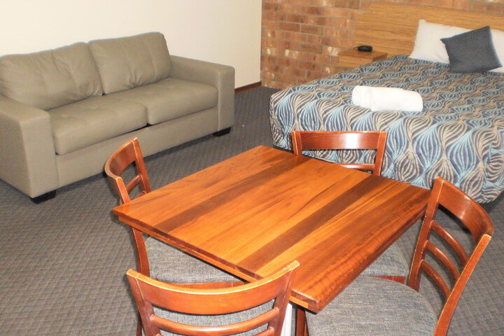 Room 16 of 46