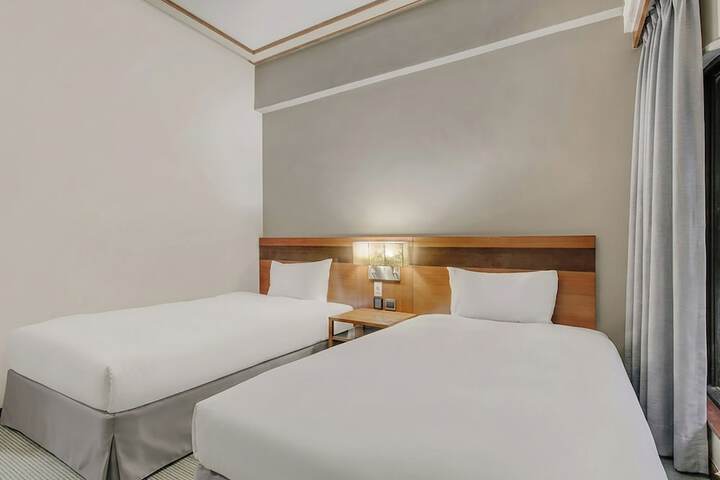 Room 84 of 149